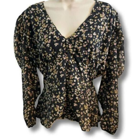 Kendall & Kylie Tops - Kendall & Kylie V-Neck Button Blouse. Size Small. Black and brown colors.